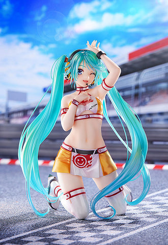 Hatsune Miku GT Project Racing Miku 2010Ver. Art by Kentaro Yabuki 1/7