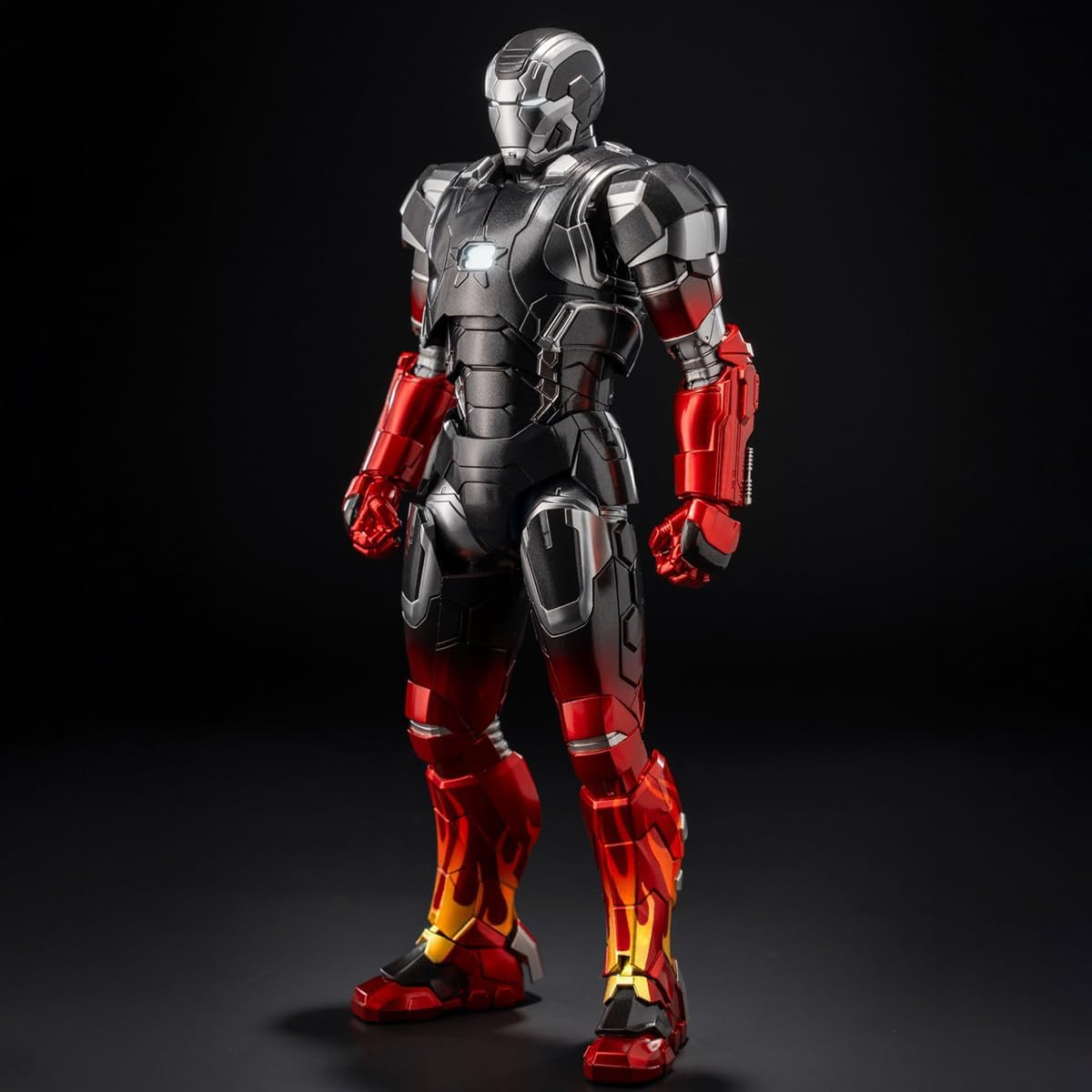 Marvel Studios' The Infinity Saga DLX - Iron Man - Mark 22 Hot Rod