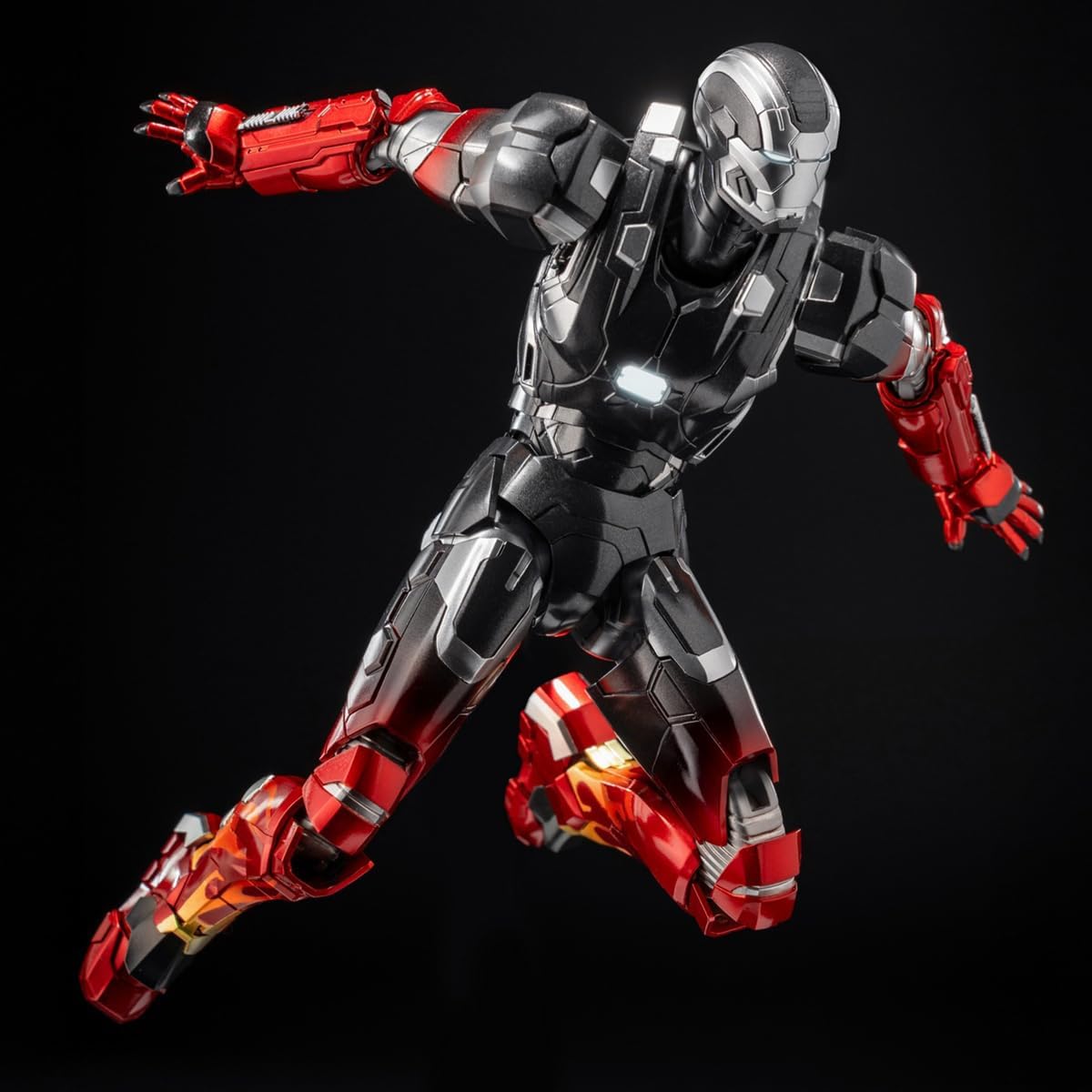 Marvel Studios' The Infinity Saga DLX - Iron Man - Mark 22 Hot Rod