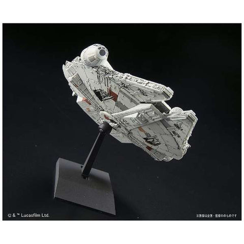 Star Wars: Episode IV – A New Hope - Star Wars Plastic Model - Vehicle Model 006 - Millennium Falcon (Bandai)
