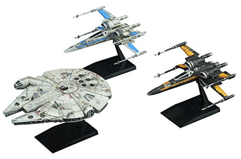 Star Wars: The Last Jedi - Star Wars Plastic Model - Spacecrafts & Vehicles - Blue Squadron Resistance X-wing Fighter - 1/144 (Bandai)