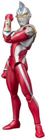 Ultraman Max - Ultra-Act (Bandai)