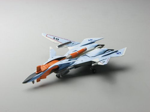 フランスラフ　 Amazon.co.jp: 1/72 完成品 36157 B-1重戦車 フランス国内軍