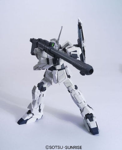 Kidou Senshi Gundam UC - RX-0 Unicorn Gundam - HGUC 101 - 1/144 - Unicorn Mode (Bandai)