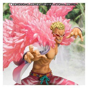 S.H. Figuarts Zero Doflamingo Dress Rosa Ver.