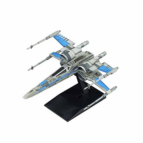 Star Wars: The Last Jedi - Star Wars Plastic Model - Vehicle Model 011 - Blue Squadron Resistance X-wing Fighter (Bandai)