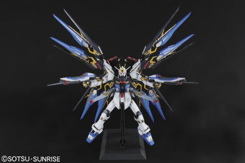 Kidou Senshi Gundam SEED Destiny - ZGMF-X20A Strike Freedom Gundam - PG - 1/60 (Bandai)