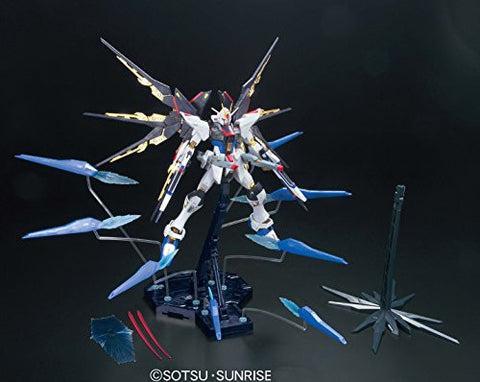 Kidou Senshi Gundam SEED Destiny - ZGMF-X20A Strike Freedom Gundam - MG - 1/100 - Full Burst Mode (Bandai)