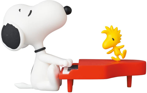 Ultra Detail Figure No.683 - PEANUTS SERIES 13 - PIANIST SNOOPY (Medicom Toy)