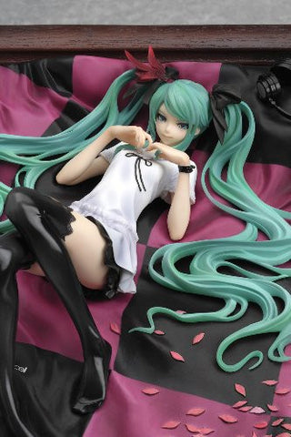 Vocaloid - Hatsune Miku - 1/8 - World is Mine Natural Frame ver. (Good Smile Company)
