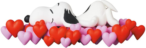 Ultra Detail Figure No.684 - PEANUTS SERIES 13 - FULL OF HEART SNOOPY (Medicom Toy)