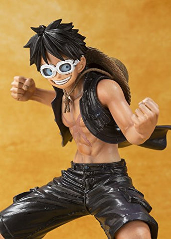 One Piece Film Gold - Monkey D. Luffy - Figuarts ZERO - -One Piece Film Gold Ver.- (Bandai)