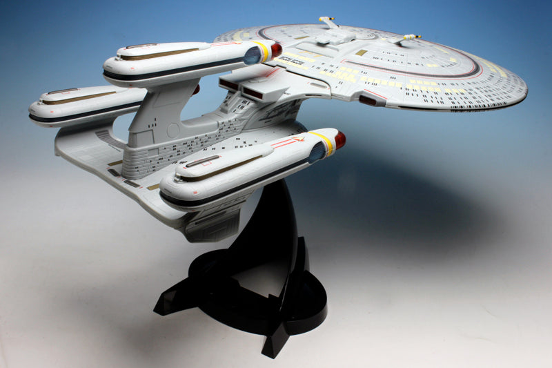 New Star Trek TNG U.S.S. Enterprise NCC-1701D Model Kai