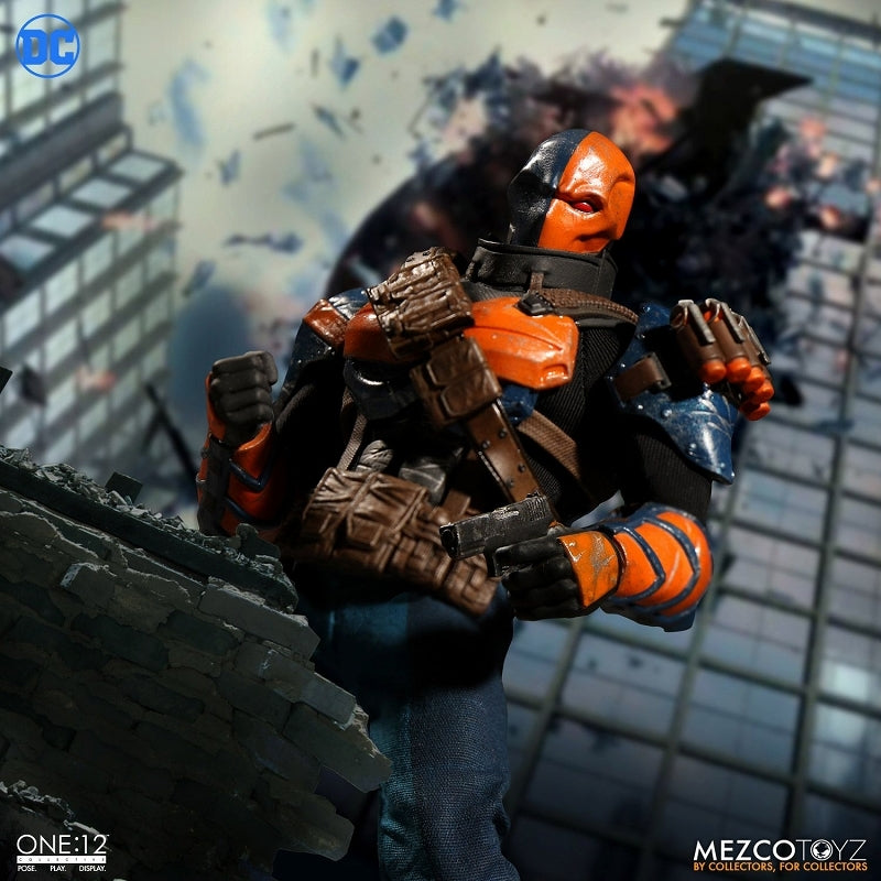 開封品　mezco one12 デスストローク ONE:12 Collective - DC Comics: Deathstroke 1/12 Action Figure