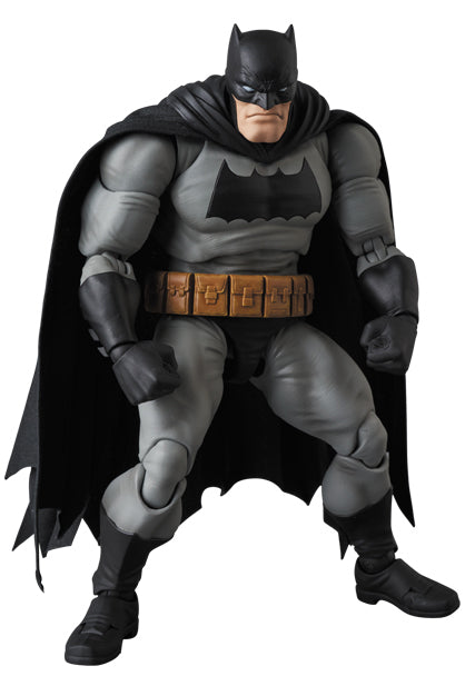 開封済 MAFEX バットマン: ダークナイト リターンズ No.106 Batman Mafex No.106 | The Dark Knight Returns | Solaris Japan