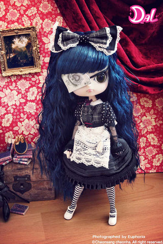 DAL / Lunatic Alice Standard Size Doll