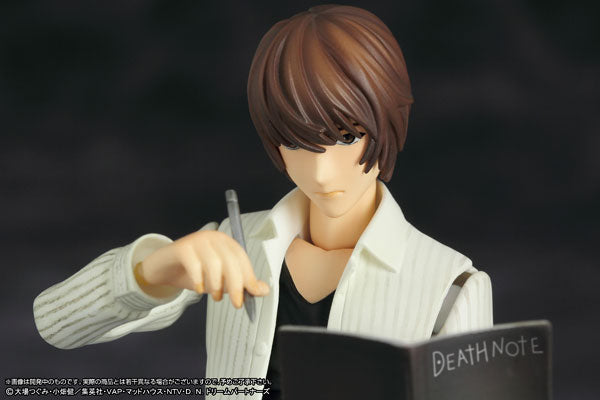 Light Yagami - Death Note