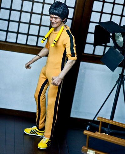 1/6 Real Masterpiece Collectible Figure/ Bruce Lee: The Game of