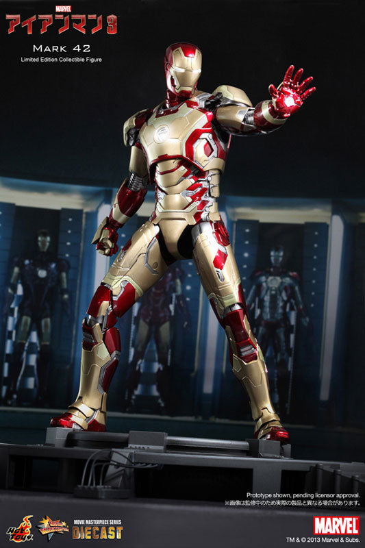 Movie Masterpiece DIECAST - Iron Man 3 1/6 Scale Figure: Iron Man