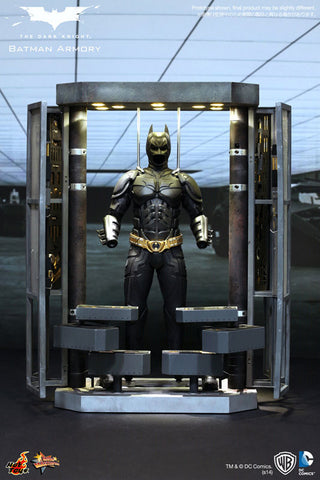 Movie Masterpiece 1/6 Scale Fully Poseable Figure "Dark Knight" Batman Armory