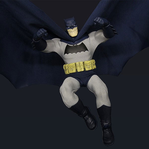 Batman:The Dark Knight Returns - Mezco Direct Limited Batman 1/12