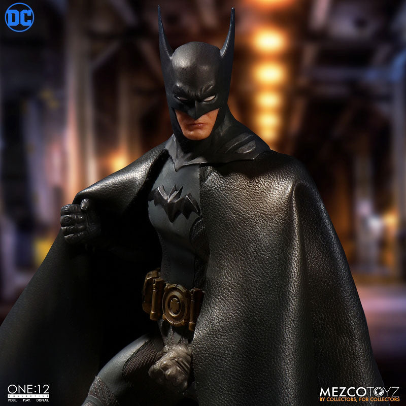 ONE:12 Collective - DC Comics: Ascending Knight Batman 1/12 Action Fig -  Solaris Japan