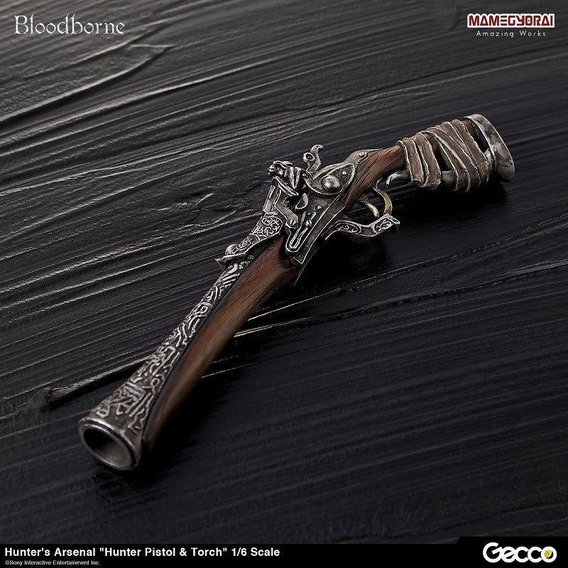 Bloodborne - Hunter's Arsenal: Hunter Pistol & Torch 1/6 Scale