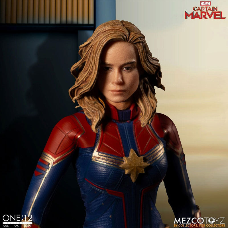 ONE:12 Collective / Captain Marvel: Captain Marvel 1/12 Action