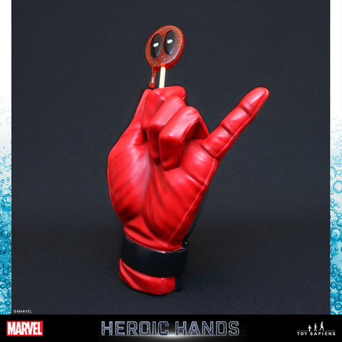 "Marvel Comics" 1/1 Scale Heroic Hand #03A Deadpool