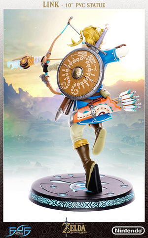 The Legend of Zelda: Breath of the Wild / Link 10 Inch PVC Statue