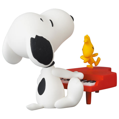 Ultra Detail Figure No.683 - PEANUTS SERIES 13 - PIANIST SNOOPY (Medicom Toy)