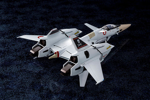 Choujikuu Yousai Macross: Flash Back 2012 - VF-4 Lightning III - 1/60 - Hikaru Ichijo Custom - 2021 Re-release (Arcadia)