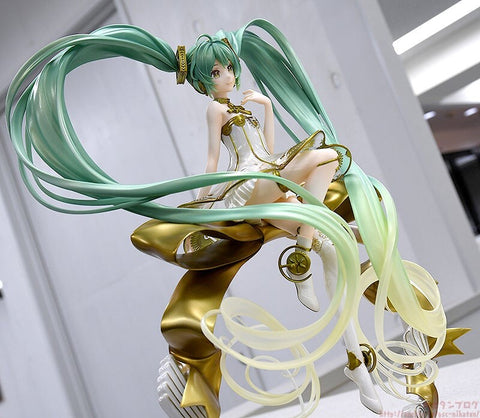 Vocaloid - Hatsune Miku - 1/1 - Symphony 2022 Ver. (Good Smile Company)