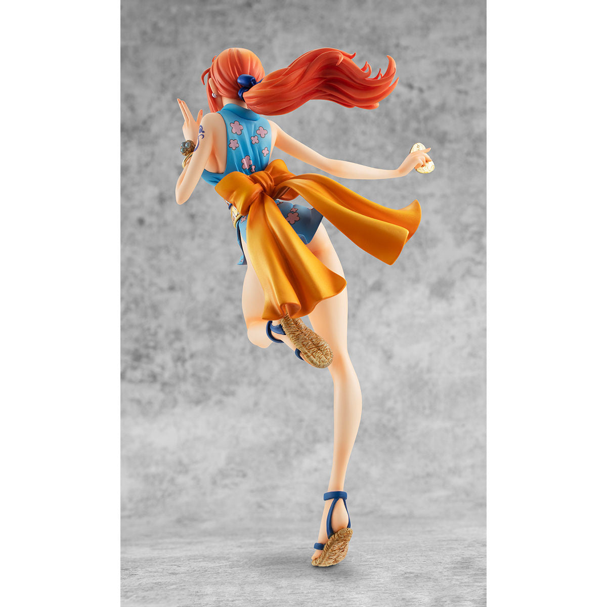 ONE PIECE - FIGURINE - 14 CM - NAMI