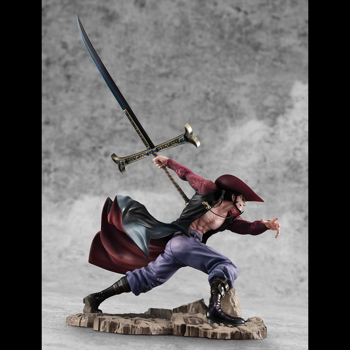 Figura De Ação One Piece Dracule Mihawk Pop Excelent Model 2