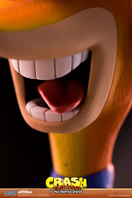 Crash Bandicoot / Crash Bandicoot 9 Inch PVC Statue