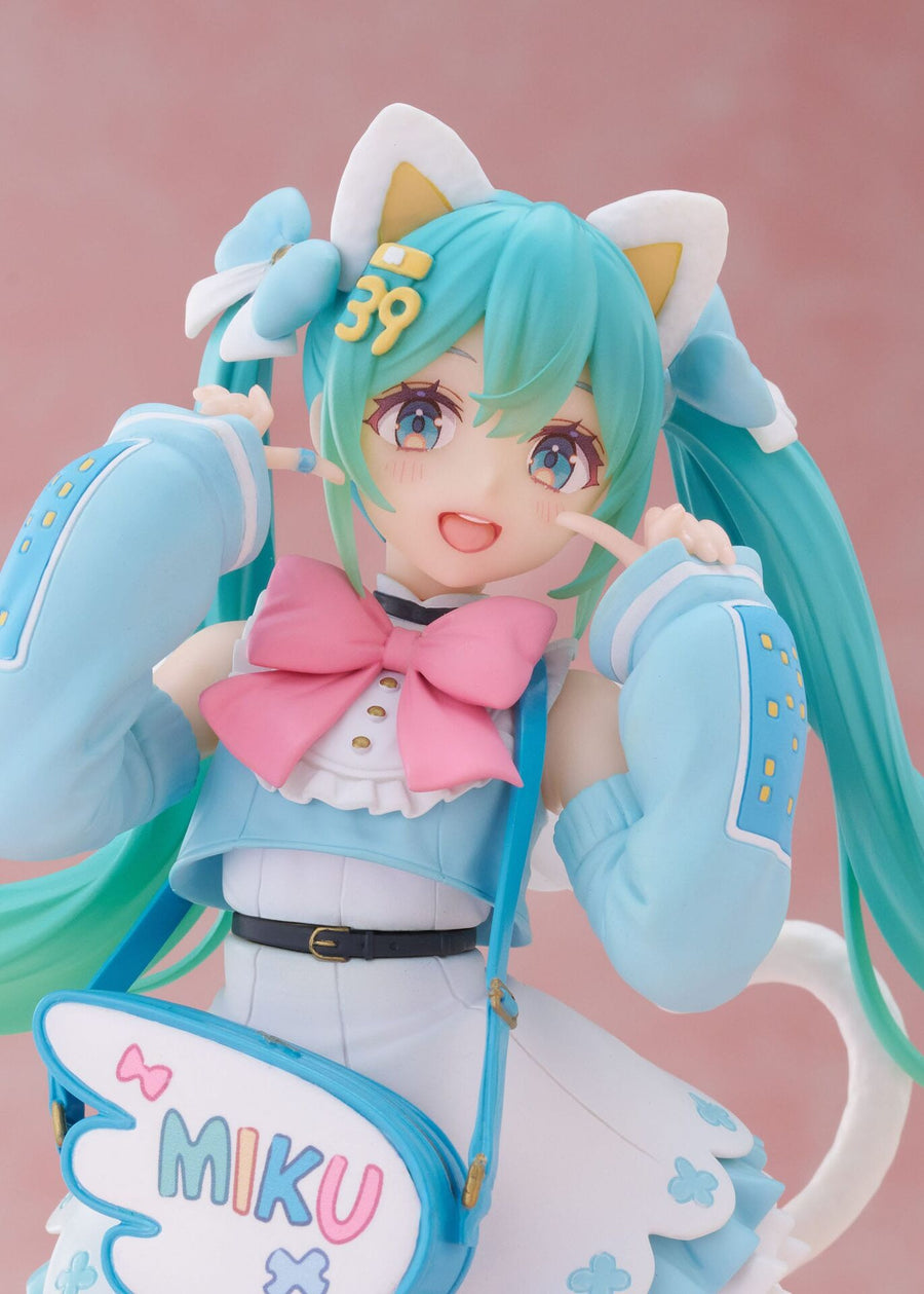 Hatsune Miku - Piapro Characters