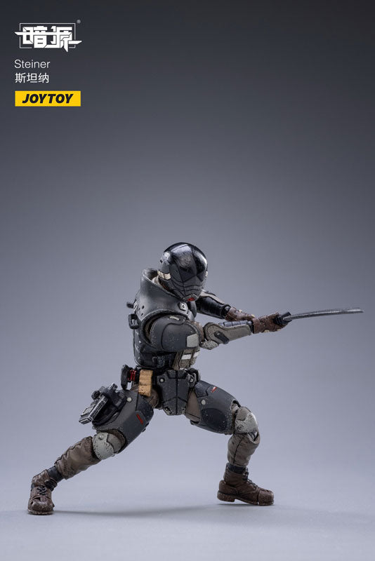 1/18 SOURCE Staina
