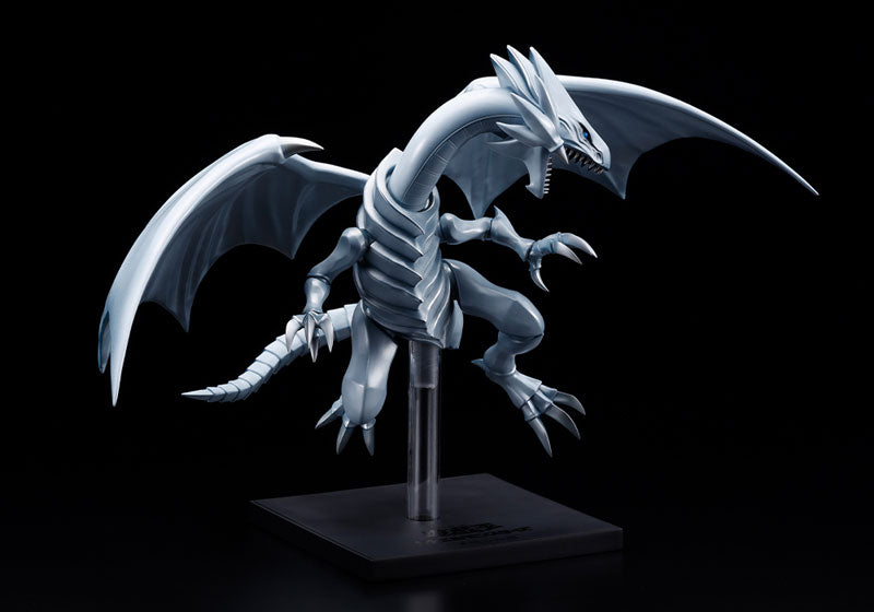 Blue-Eyes White Dragon - Yu-Gi-Oh! Duel Monsters