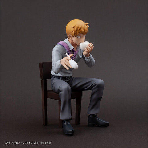 Mob Psycho 100 III - Reigen Arataka (Bunbougu Cafe, Union Creative International Ltd)