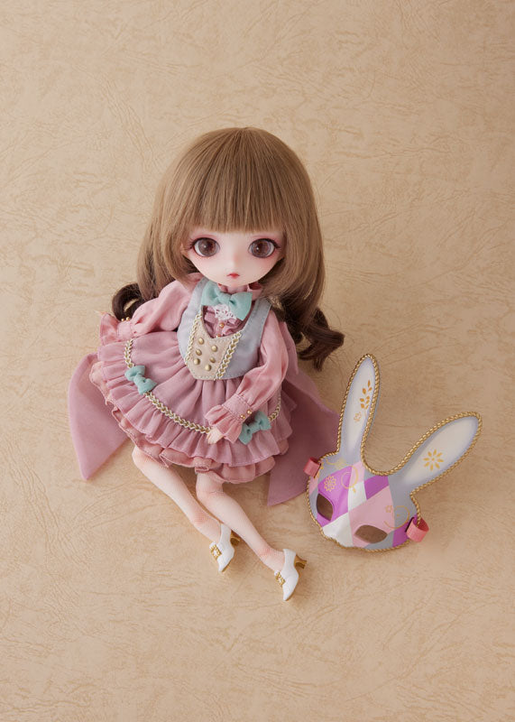 Harmonia bloom Seasonal Doll Beatrice Complete Doll