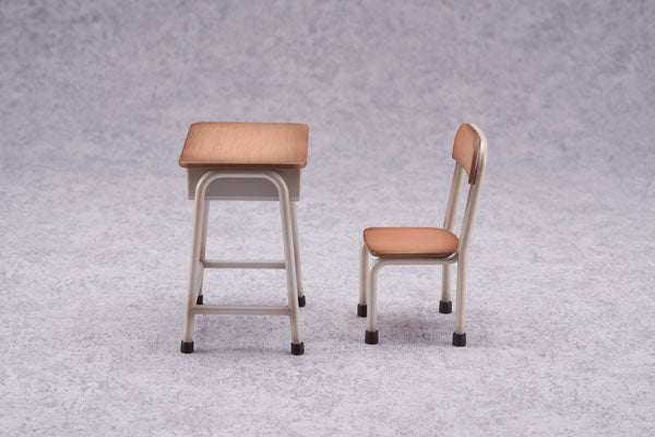 School Desk & Chair Set 1/7