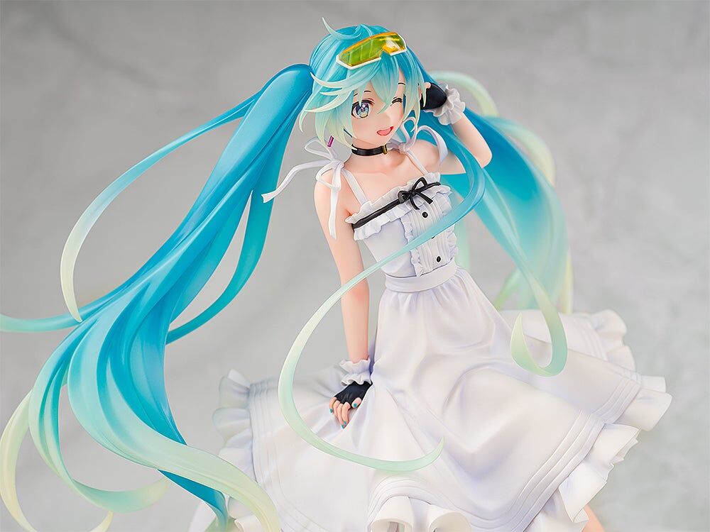 Good Smile Racing - Hatsune Miku - 1/7 - 2021 Vacation Style Ver