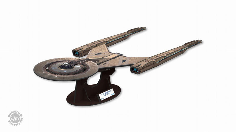 Star Trek / Qraftworks Starship 3D Paper Craft Model: 8-Ship Set