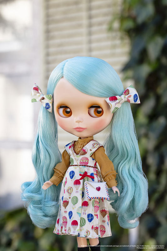 Good Smile Blythe Float Away Dream Doll - 12 Inches, Color-Changing Eyes, Balloon-Themed Fashion Doll