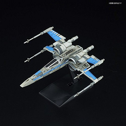 Star Wars: The Last Jedi - Star Wars Plastic Model - Vehicle Model 011 - Blue Squadron Resistance X-wing Fighter (Bandai)