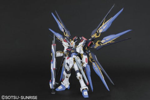 Kidou Senshi Gundam SEED Destiny - ZGMF-X20A Strike Freedom Gundam - PG - 1/60 (Bandai)　