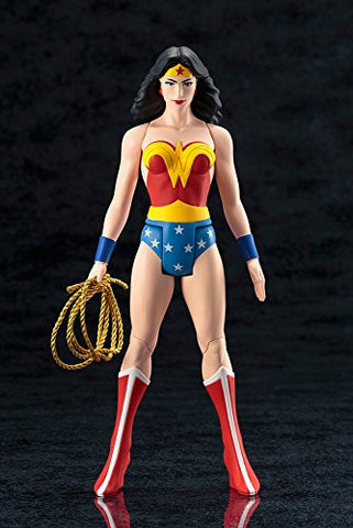 DC Universe - Wonder Woman - ARTFX+ - Super Powers Classics - 1/10 (Kotobukiya)
