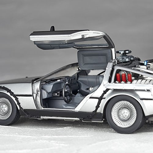 リボルテック デロリアン Back to the Future Part II - DeLorean Time Machine - Figure