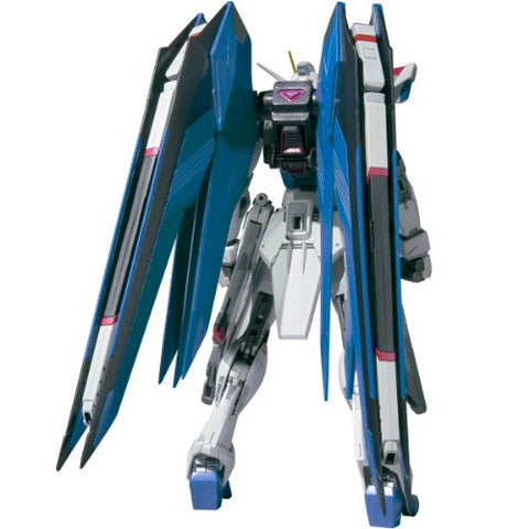 Kidou Senshi Gundam SEED - ZGMF-X10A Freedom Gundam - Metal Build - 1/100 (Bandai)　